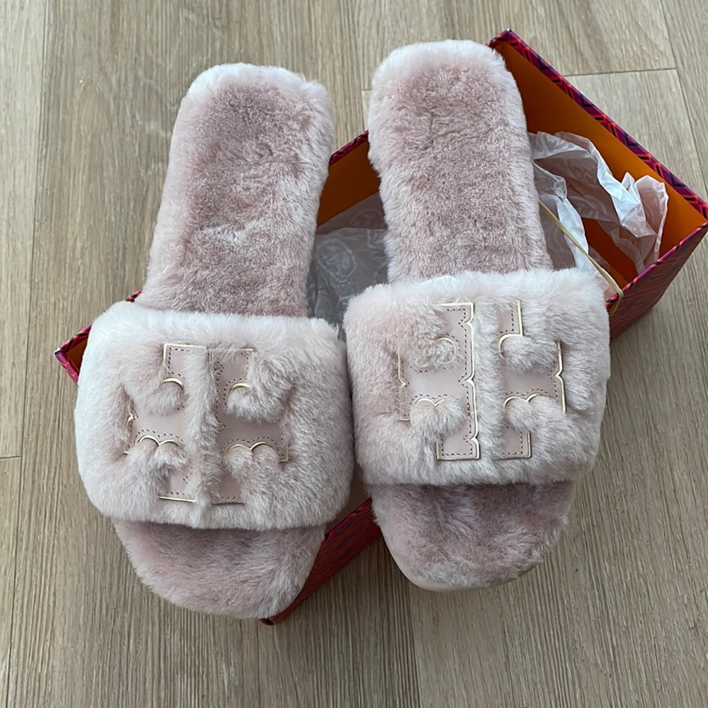 Brand new Tory Burch shearling slides